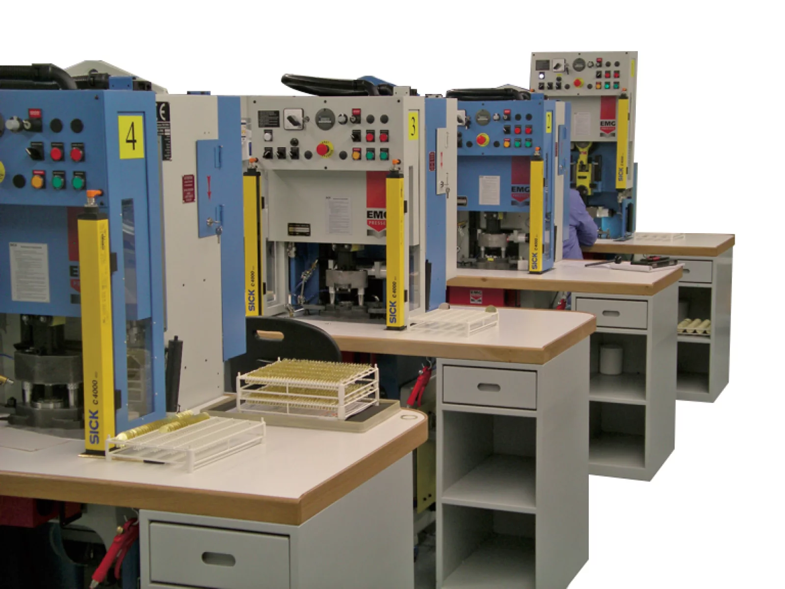 EMG Presses - Photo